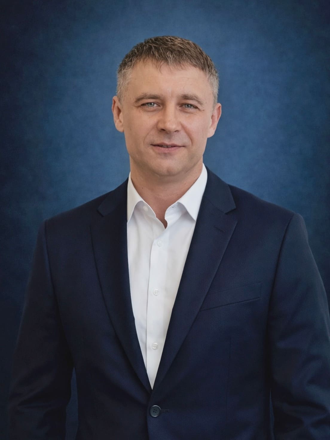 Сергей Александрович - Начальник склада